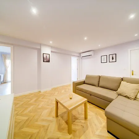 San Lazaro A 5 Min Pabellon Principe Felipe Con Opcion A Parking Apartment