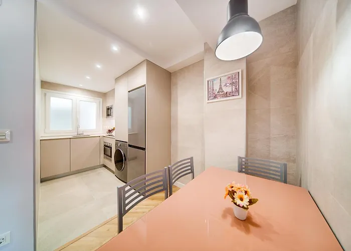 아파트 San Lazaro A 5 Min Pabellon Principe Felipe Con Opcion A Parking